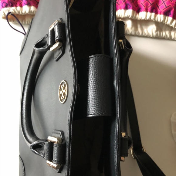 Tory Burch Robinson Purse - Picture 3 of 4
